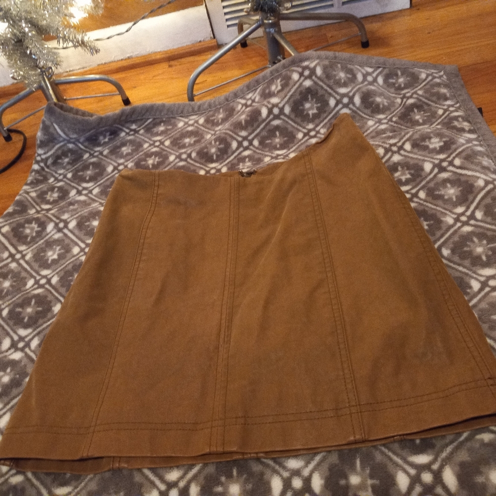Free People size 6 faux leather skirt